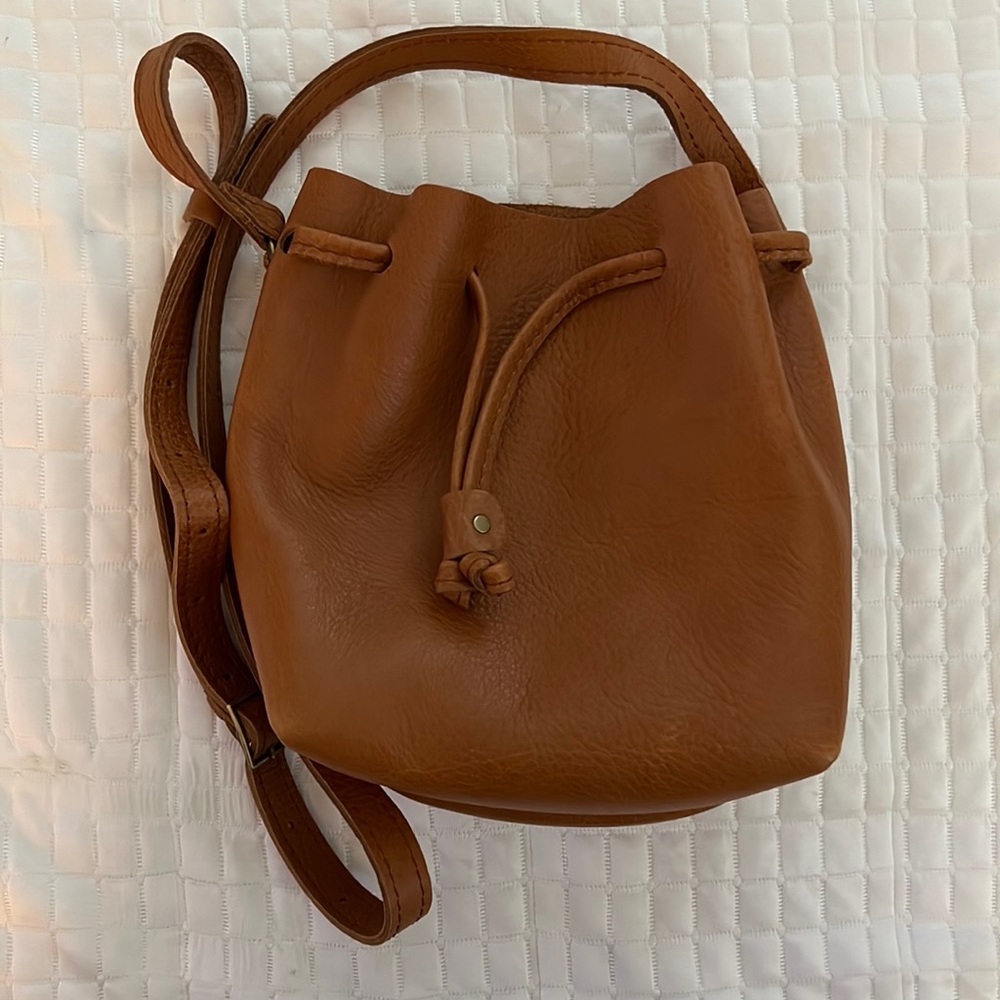 Portland genuine leather bucket cross body handbag